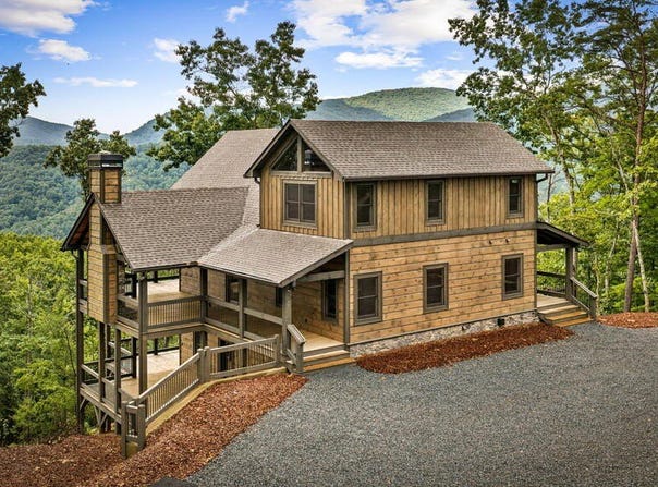 467 Skylight Drive, Blue Ridge, GA 30513