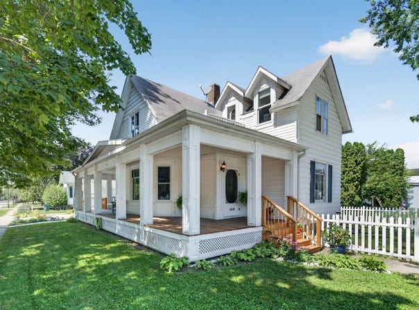 105 N Main Street, Seneca, IL 61360