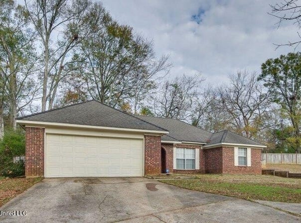 131 Valley Drive, Raymond, MS 39154