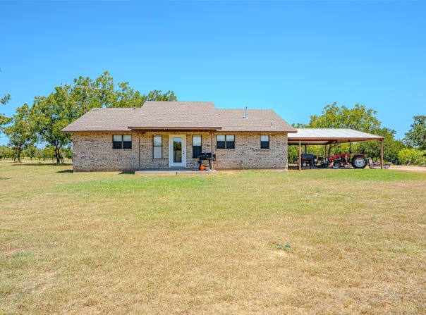 600 County Road 427, De Leon, TX 76444