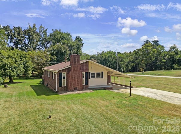 15884 State Highway 200, Great Falls, SC 29055