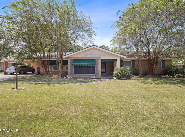 313 Meadow Lane, Lafayette, LA 70506