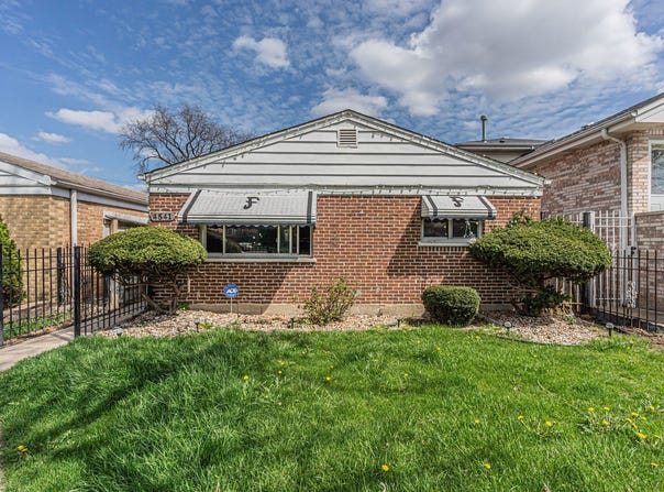 4541 S Laporte Avenue, Chicago, IL 60638