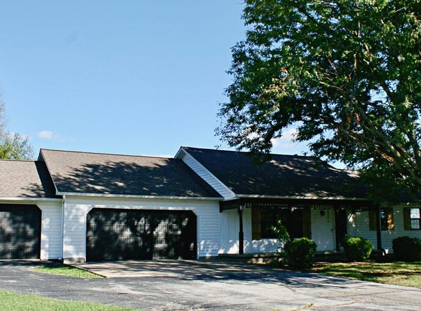 2306 Hazel Avenue, Carthage, MO 64836