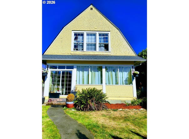 1475 SHERMAN Ave, NorthBend, OR 97459