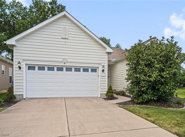 3700 Heron Drive, Lorain, OH 44053