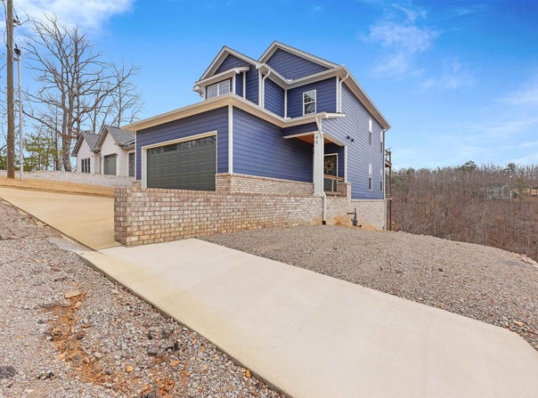 95 BREEZE Pt, Savannah, TN 38372