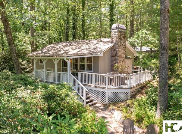 92 Hicks Road, Highlands, NC 28741