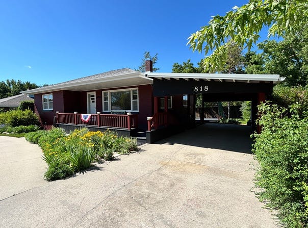 818 W 8th St., Winner, SD 57580