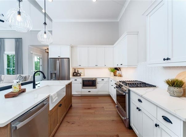 2178 DAWSON CORNER Loop, AUBURN, AL 36832
