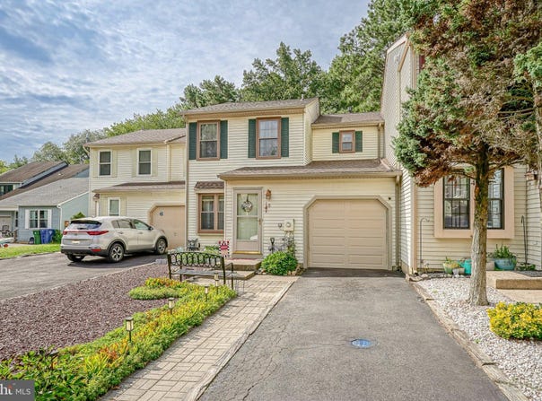 5 PARTRIDGE Court, MARLTON, NJ 08053