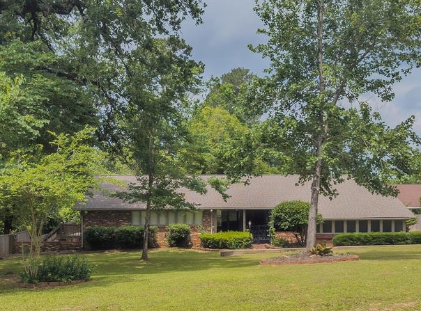 3501 Colonial Drive, Nacogdoches, TX 75965