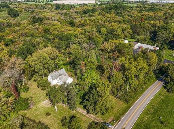 1110 County Road B Highway, Liberty, MO 64068