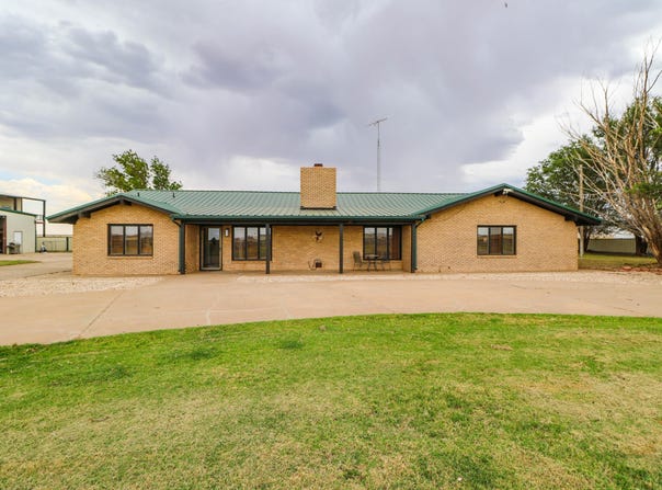 1740 U.S. 70, Springlake, TX 79082