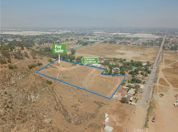 11200 Locust Ave, Bloomington, CA 92316