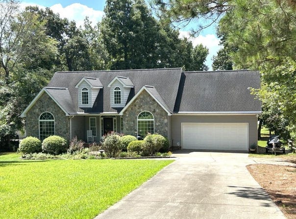 153 Summerset Bay Dr, Cross Hill, SC 29332
