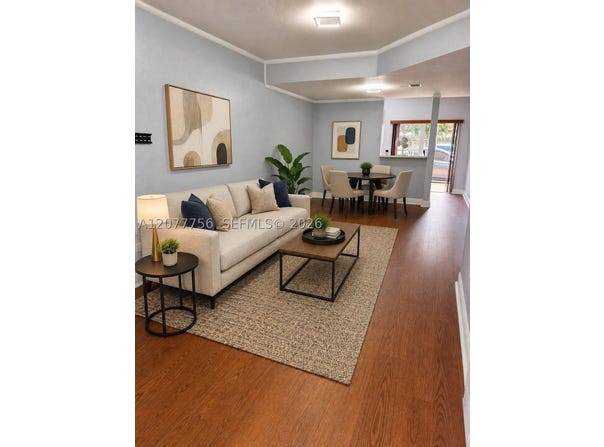 77 E 4th St, Hialeah, FL 33010
