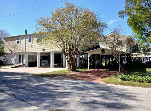 162 241st St, Suwannee, FL 32692