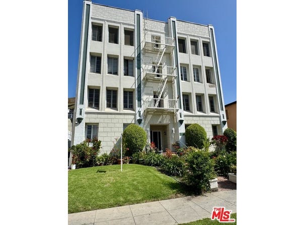 218 S Tower Dr, Beverly Hills, CA 90211