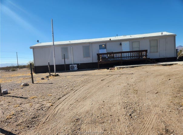 709 S Estrella Road, Golden Valley, AZ 86413