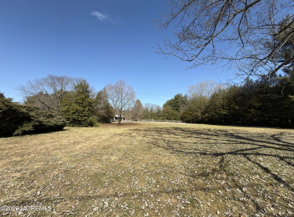 327 Sharon Road, Robbinsville, NJ 08691
