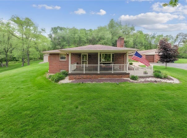 6230 Freeport Rd, Freeport, PA 16229