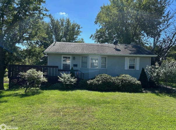805 SE 5Th Street, Leon, IA 50144