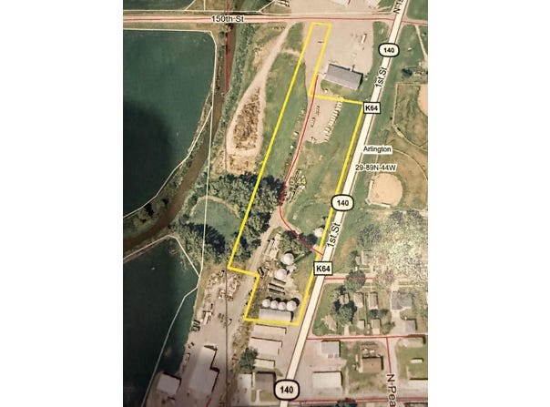 47 1st St N, Moville, IA 51039