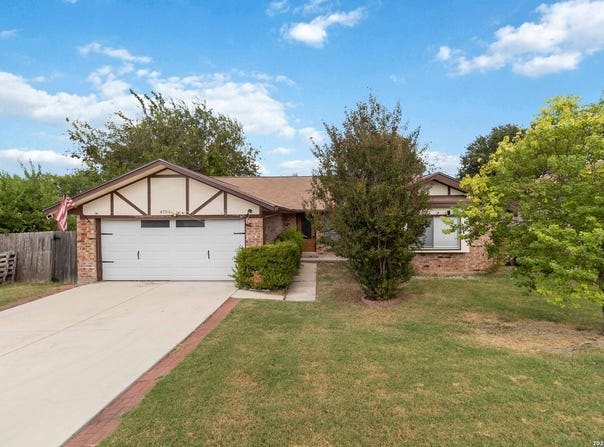 4706 WEDGEWOOD DR, Schertz, TX 78108