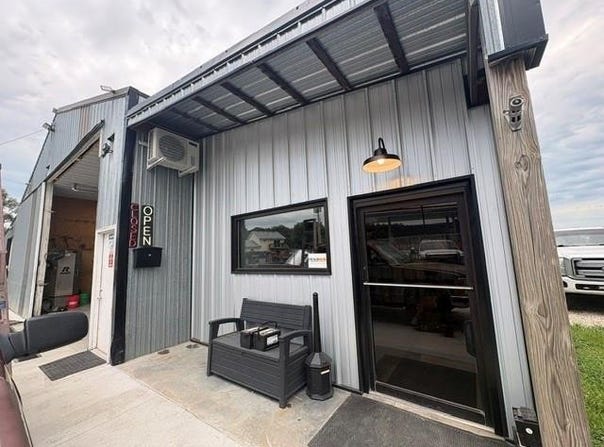 222 Highway 36, Wathena, KS 66090