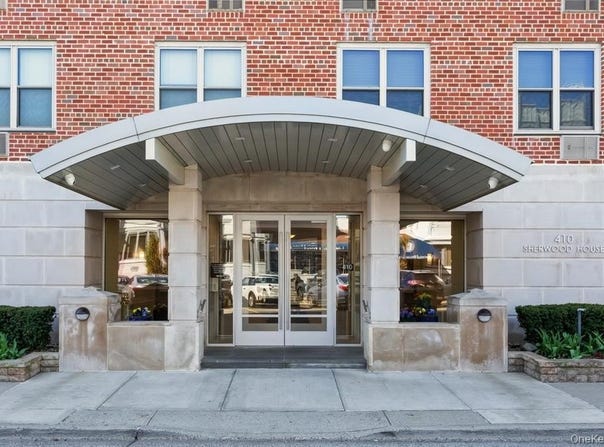 410 E Broadway, Long Beach, NY 11561
