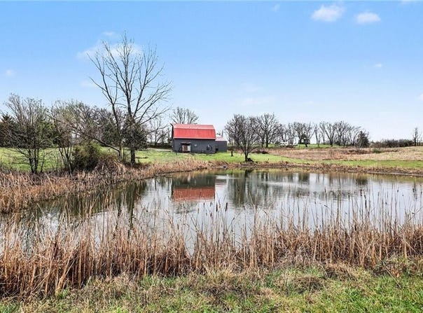 8673 W MO-116 Highway, Gower, MO 64454