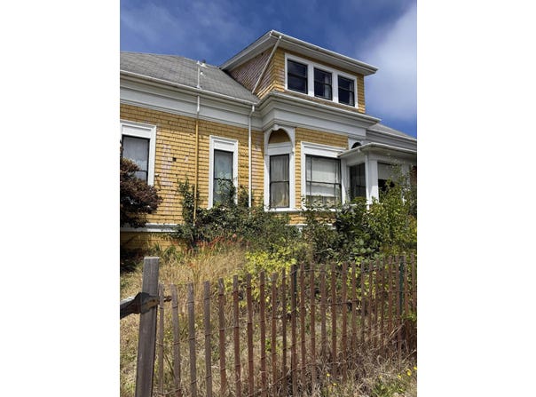 1628 E Street, Eureka, CA 95501
