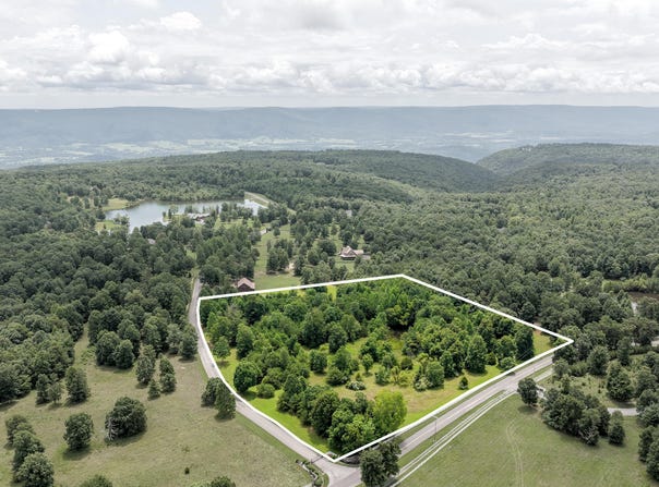 Lake George Drive, Dunlap, TN 37327