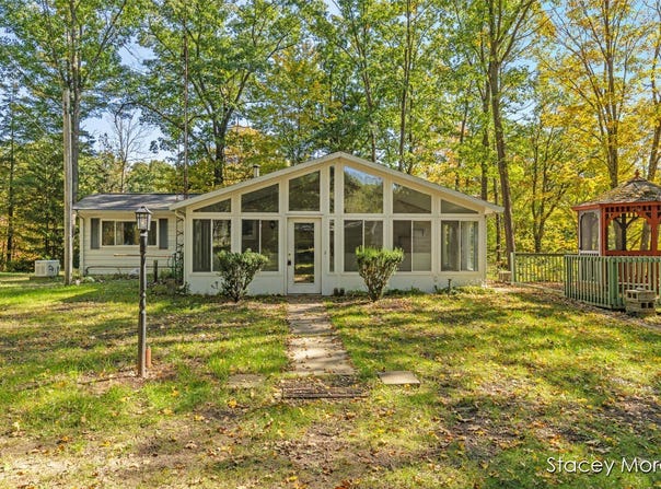 7677 Riverside Lane, Hesperia, MI 49421