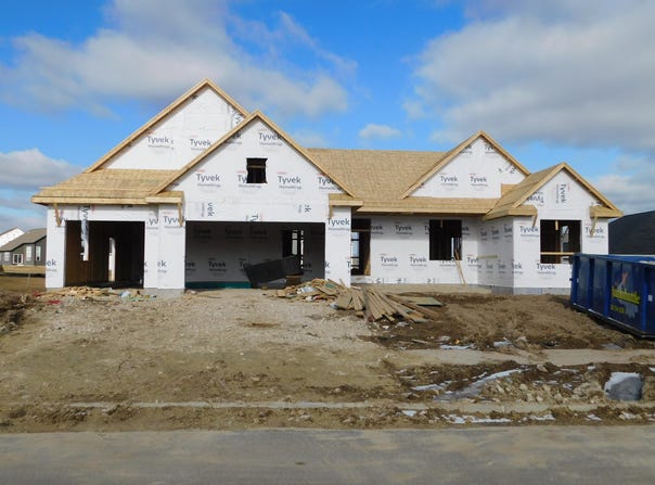 792 N Sparrow Way, Grafton, WI 53024