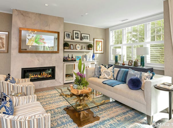 160 Park Street, New Canaan, CT 06840