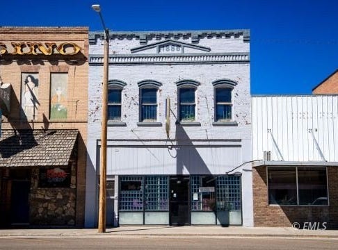 849 Main St, Forsyth, MT 59327