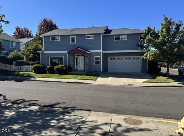 368 Meadow Drive, Ashland, OR 97520