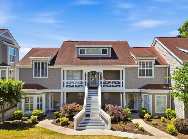 4396 Baldwin Ave., Little River, SC 29566
