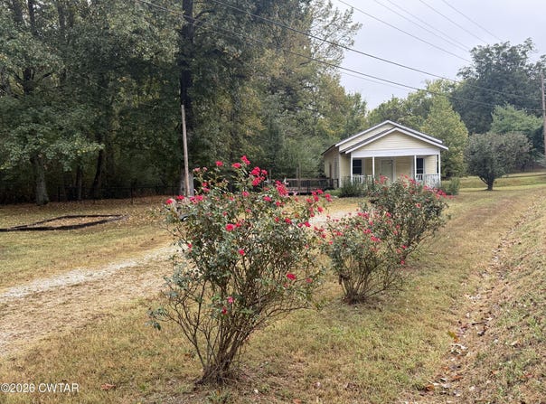 1051 Beacon Road, Parsons, TN 38363