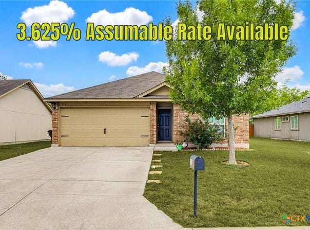 138 Talon Drive, Luling, TX 78648