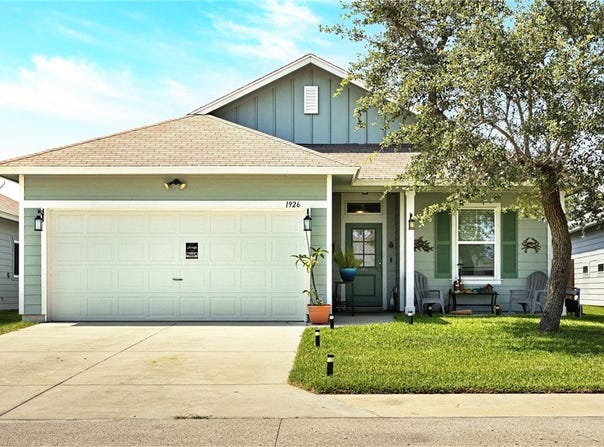 1926 Shellbank Avenue, Aransas Pass, TX 78336