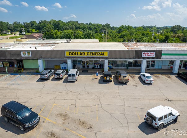 1314 Hillcrest Drive, Doniphan, MO 63935