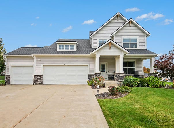 3273 Oakmont Drive, Hudsonville, MI 49426