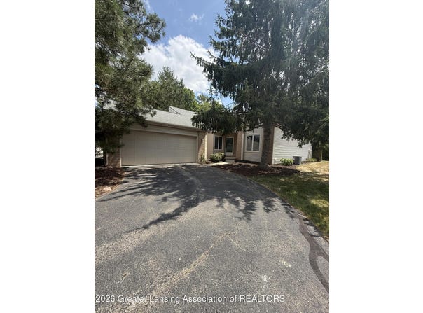7103 Treasure Isle, Lansing, MI 48917
