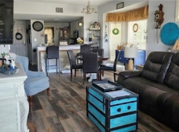 54 910th Ave, Suwannee, FL 32692
