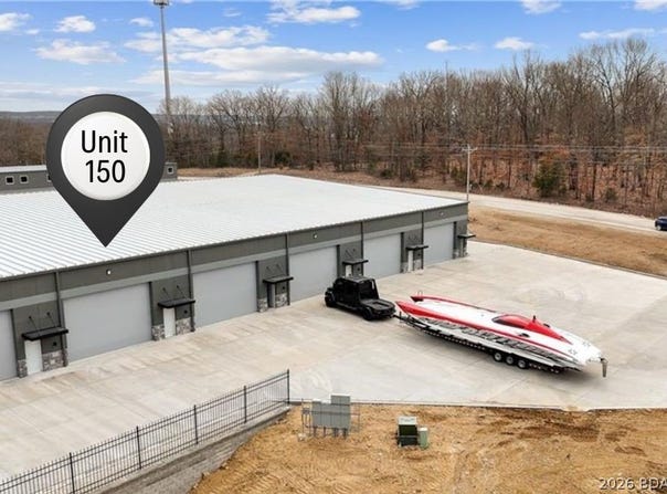 255 Shawnee Bend Road, Sunrise Beach, MO 65079