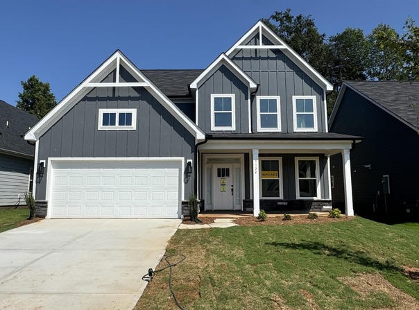 1124 Stable Way, Landrum, SC 29356