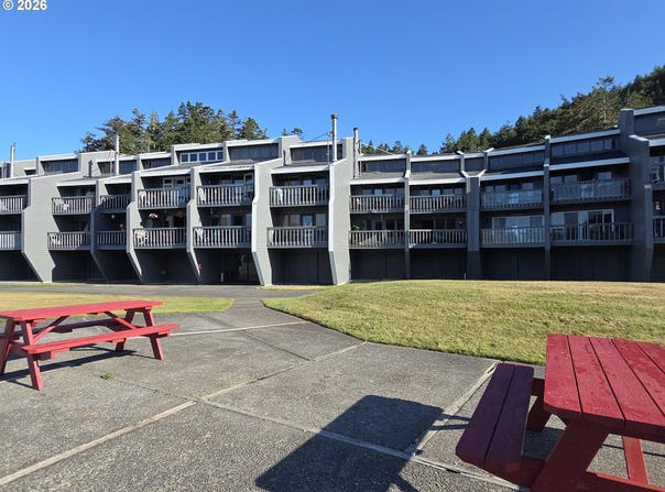 94304 WEDDERBURN Loop, GoldBeach, OR 97444